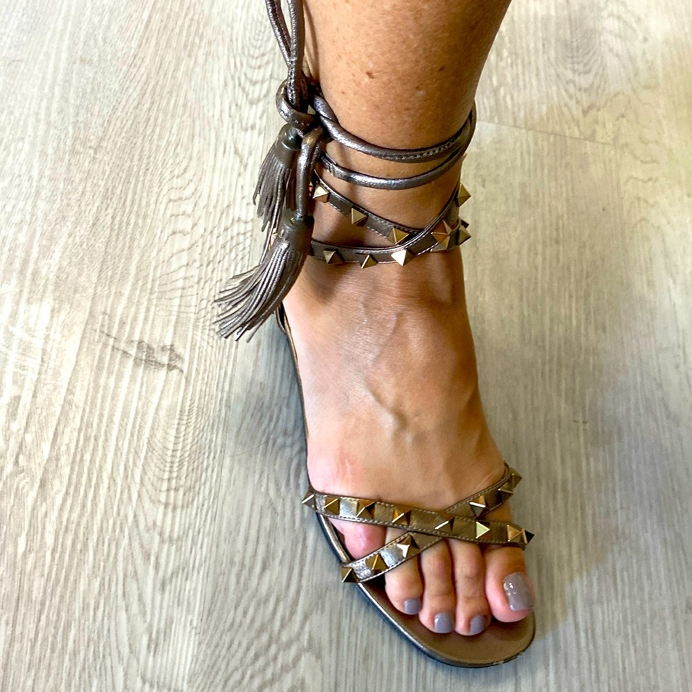 Valentino sandals size 39